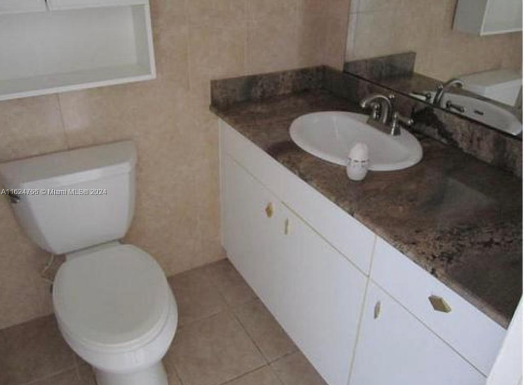 1965 S Ocean Dr 17a Property Photo 19