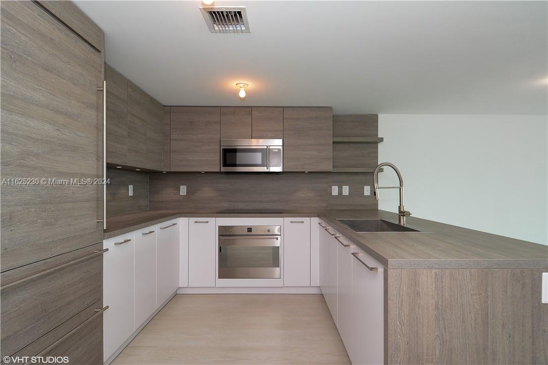 400 Sunny Isles Blvd 1803 Property Photo 10