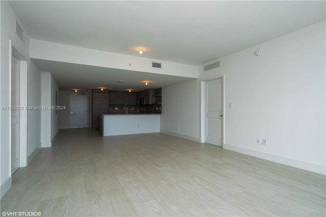 400 Sunny Isles Blvd 1803 Property Photo 12
