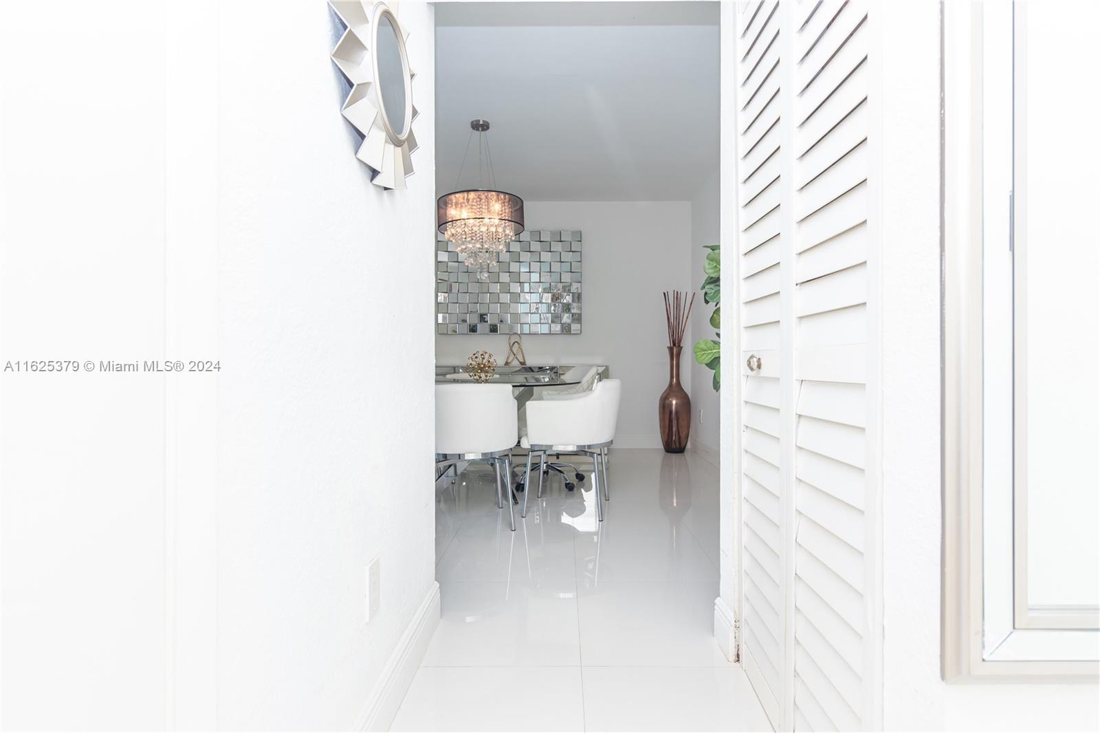 5445 Collins Ave Bay1 Property Photo 1