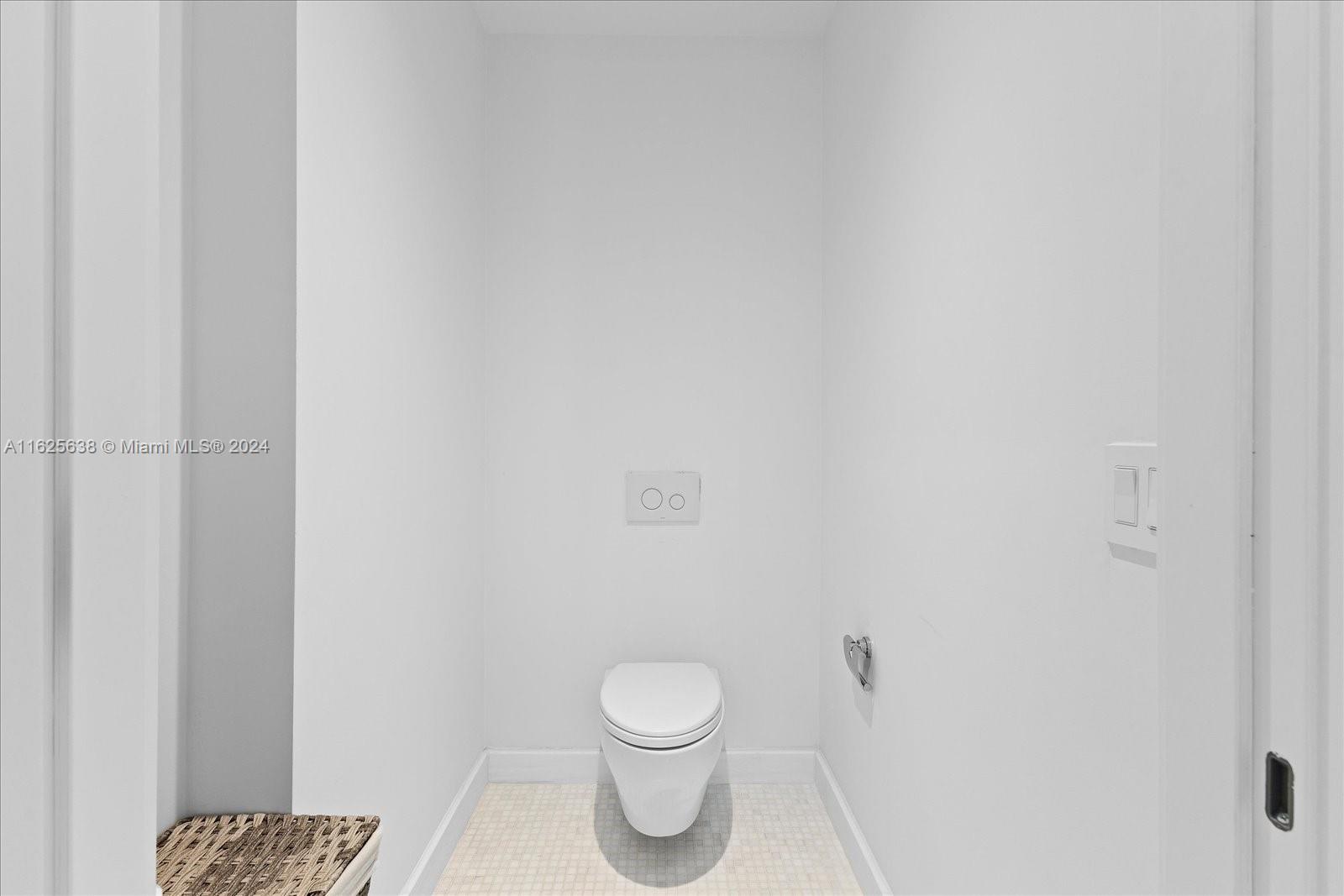 700 Ne 26th Ter 2605 Property Photo 16