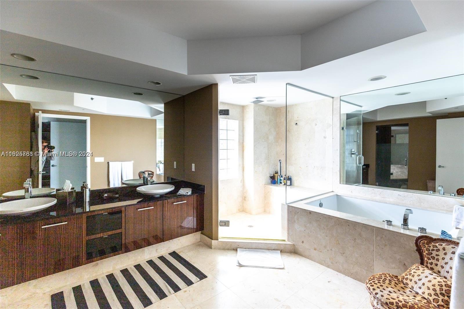 2711 S Ocean Dr 2506 Property Photo 19