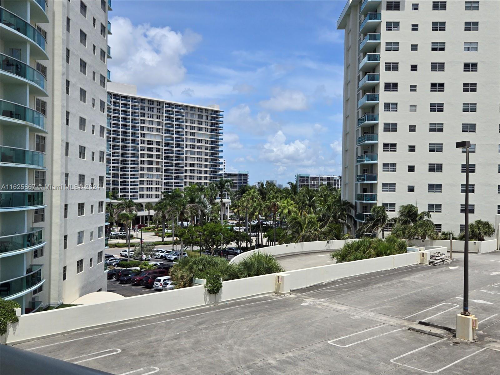 3901 S Ocean Dr 5c Property Photo 17