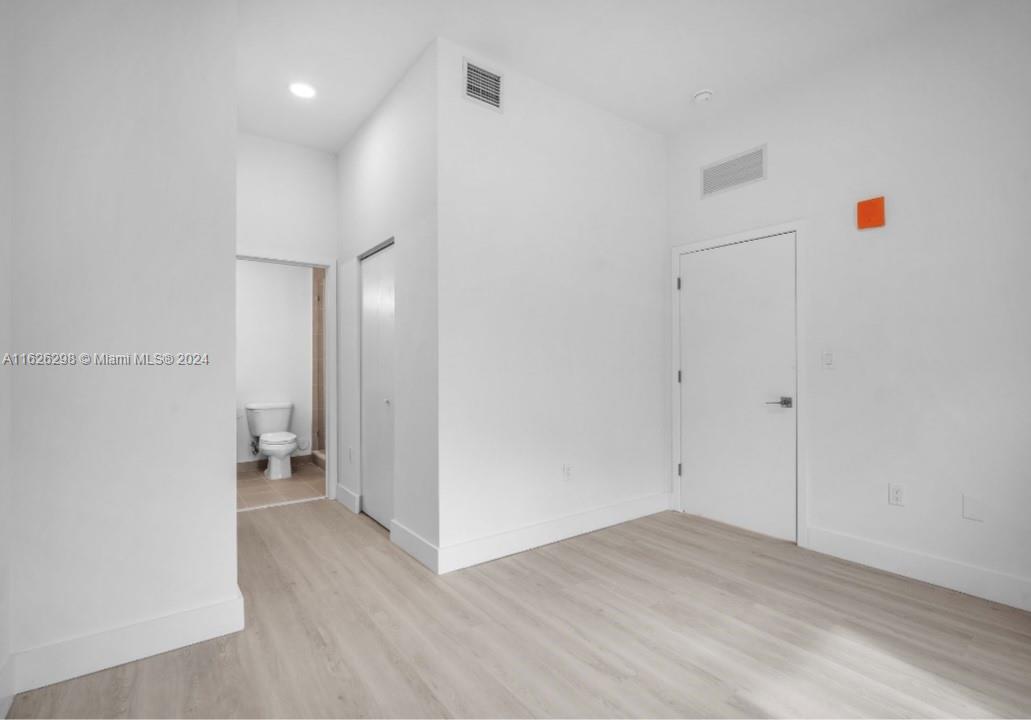 501 N Dixie Hwy C102 Property Photo 11