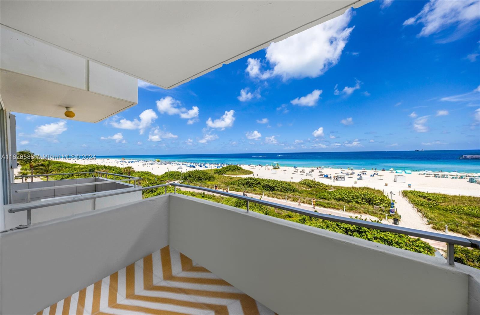 465 Ocean Dr 516 Property Photo 1