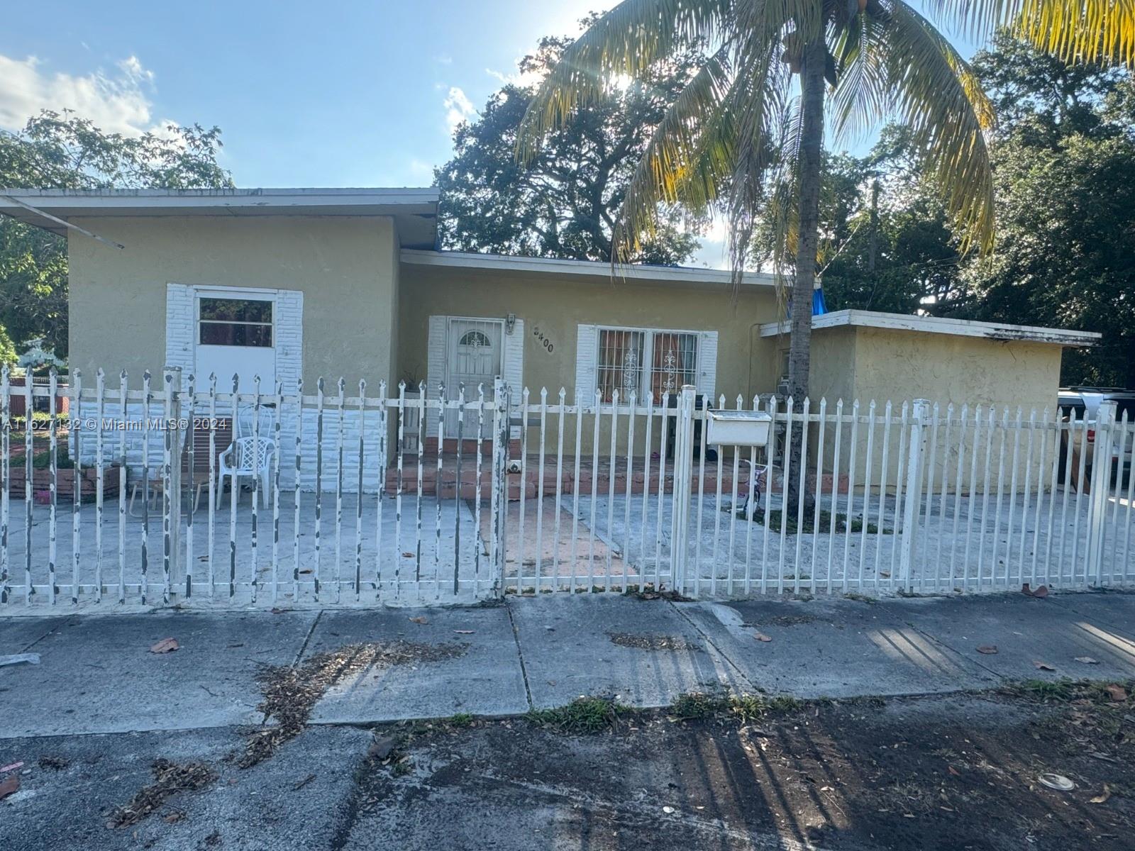 8400 Nw 21st Ave Property Photo 4