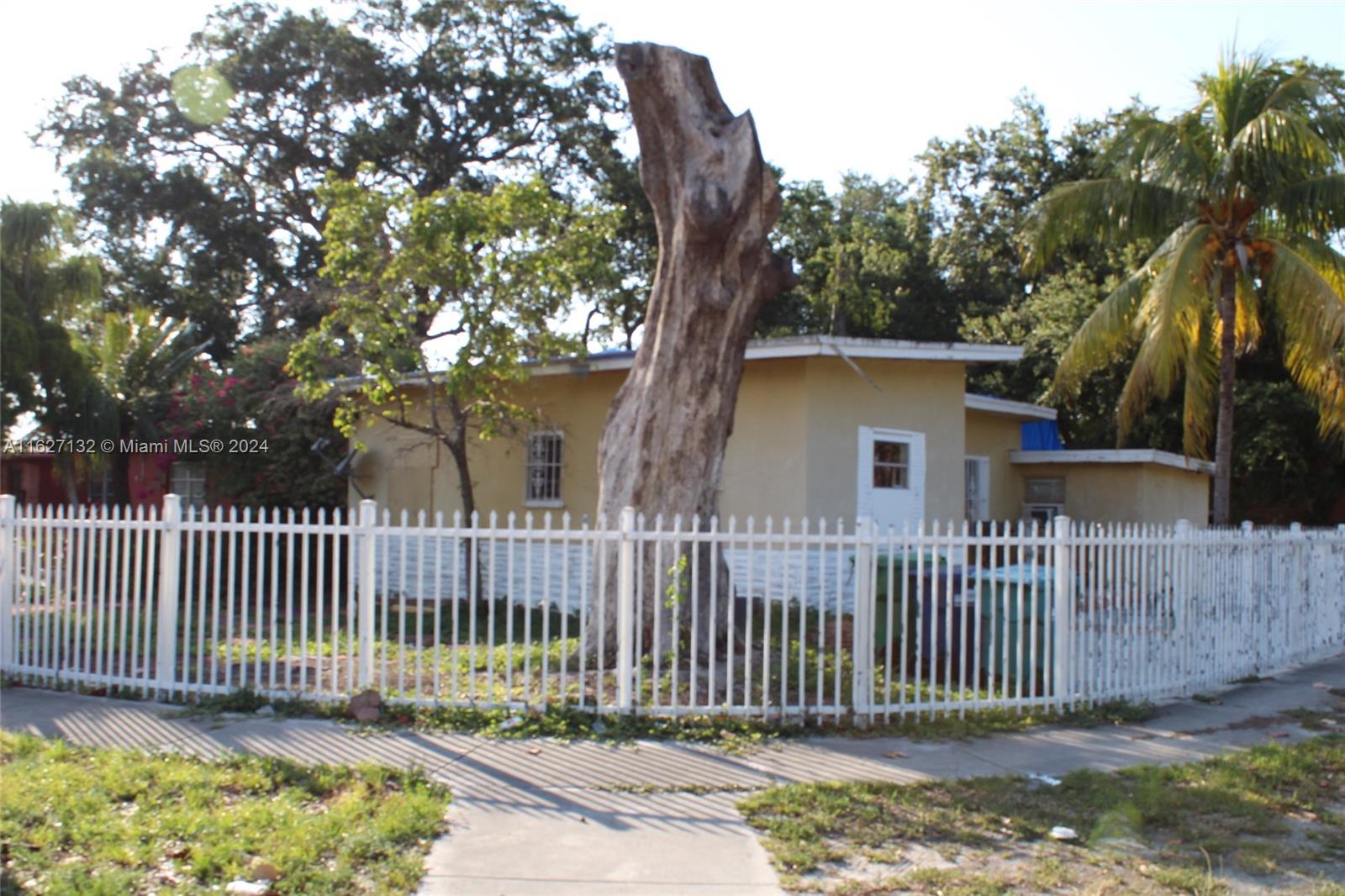 8400 Nw 21st Ave Property Photo 7