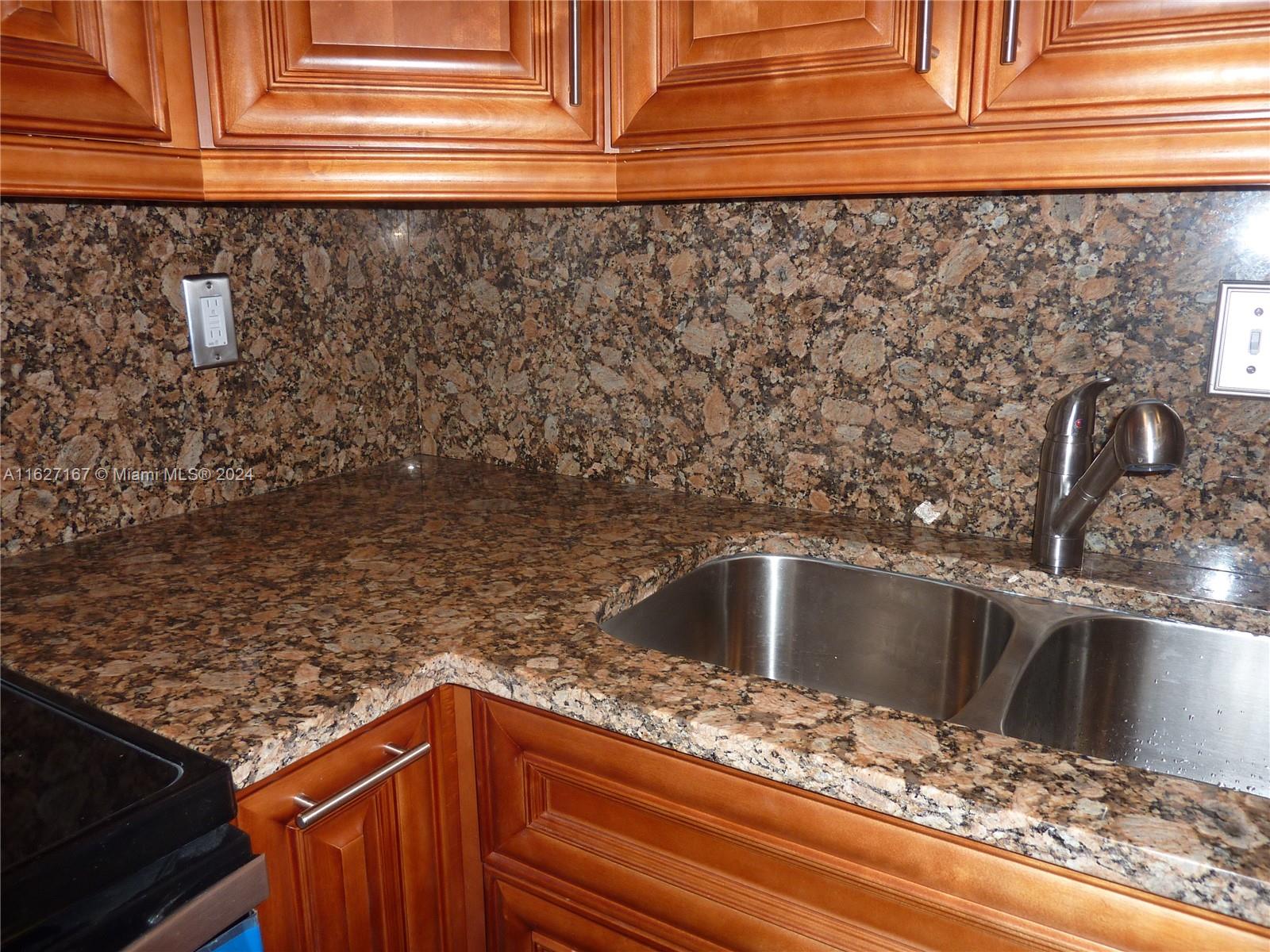 180 Cypress Club Dr 834 Property Photo 19