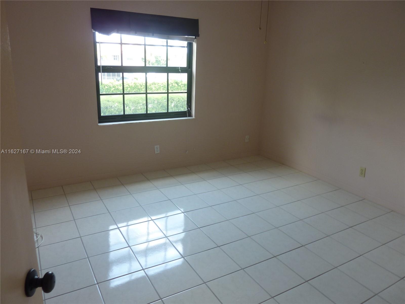 180 Cypress Club Dr 834 Property Photo 22