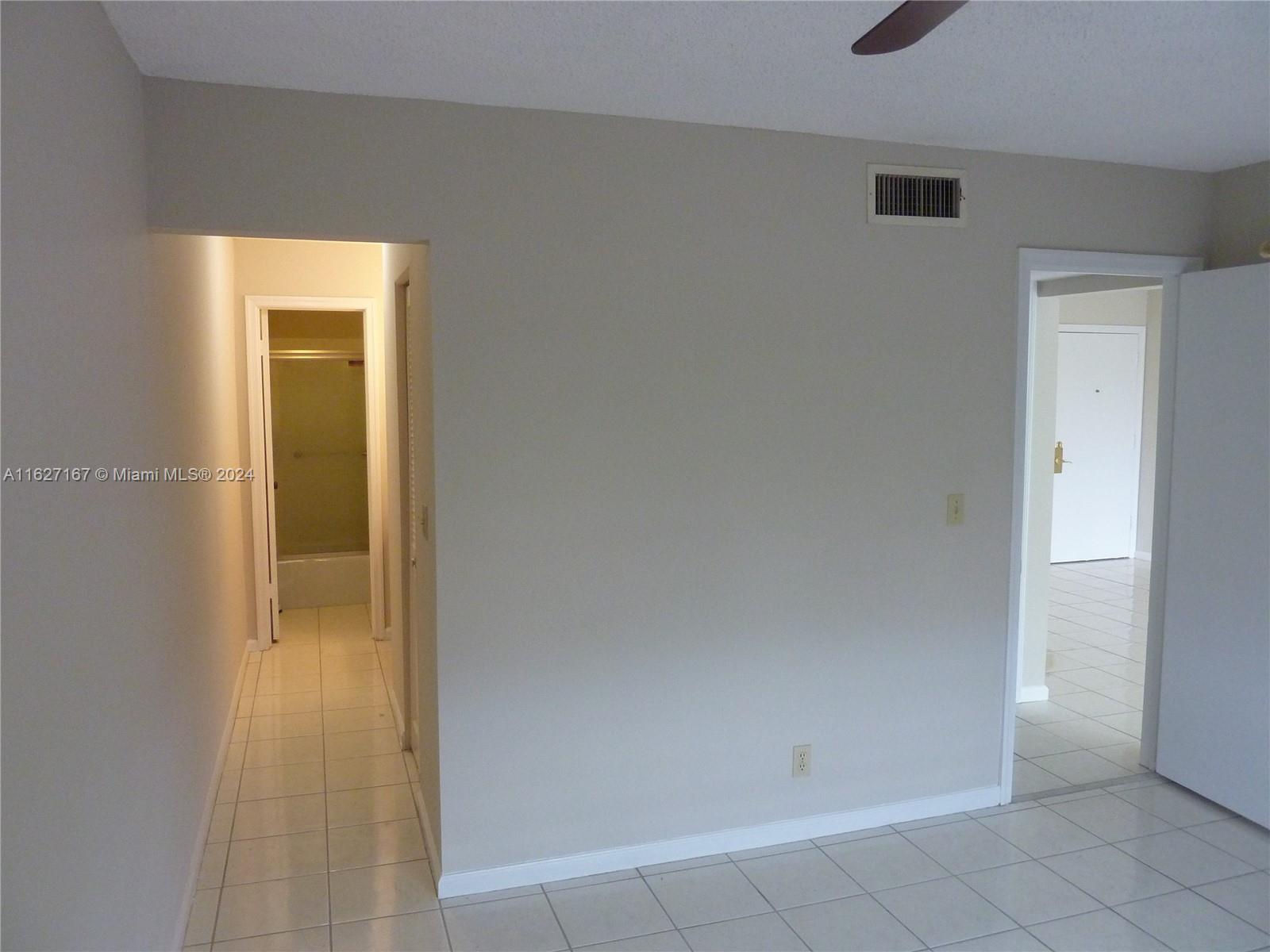 180 Cypress Club Dr 834 Property Photo 23