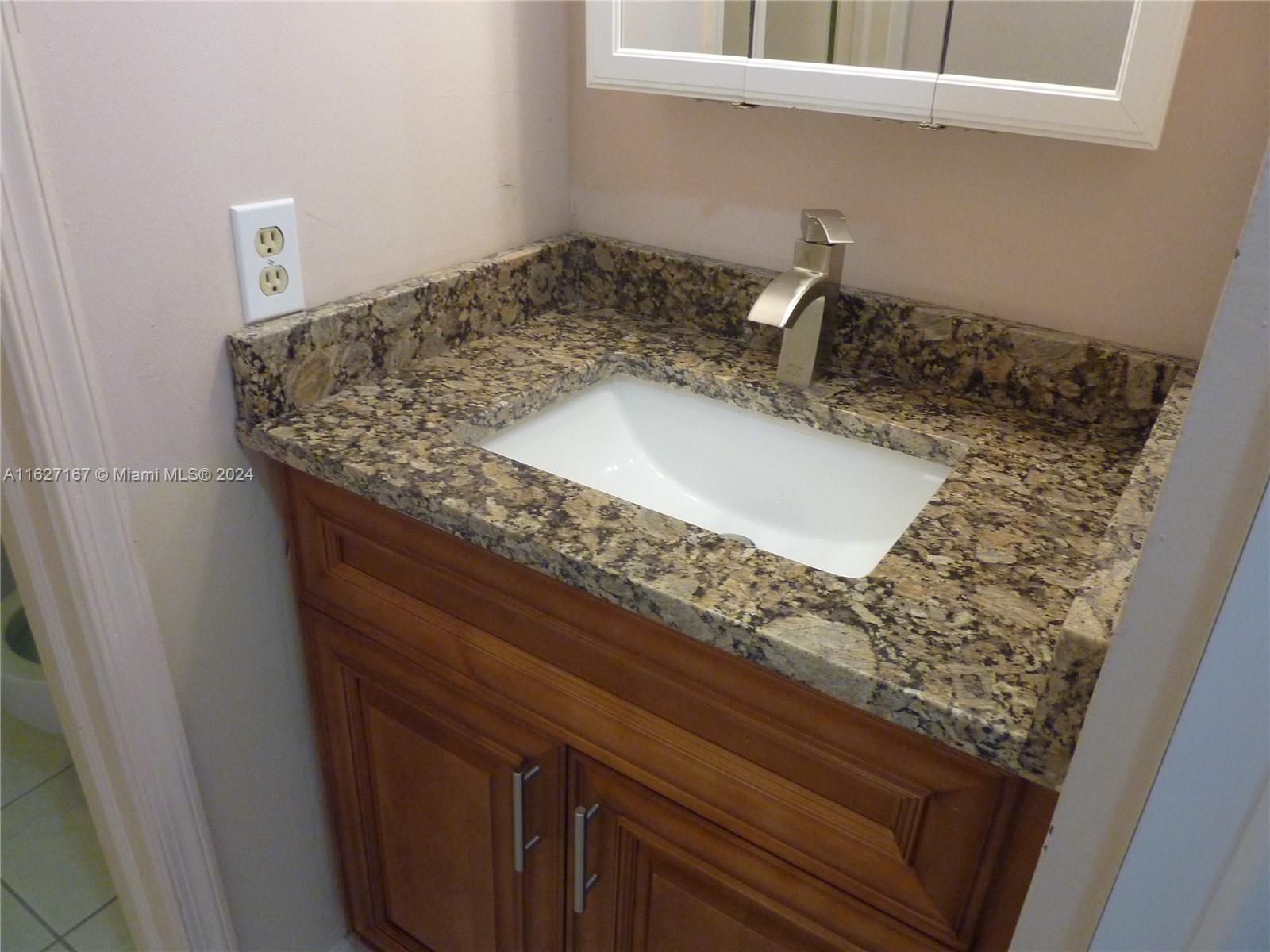 180 Cypress Club Dr 834 Property Photo 26