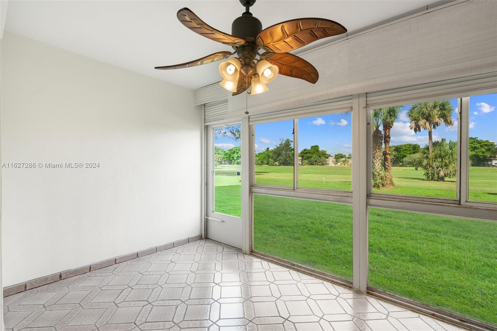 1045 Country Club Dr 107 Property Photo 17
