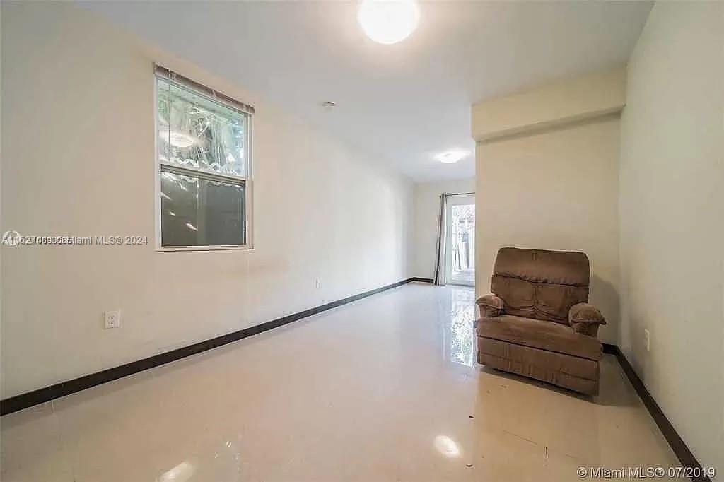 1726 Sw 25th Ave Property Photo 18