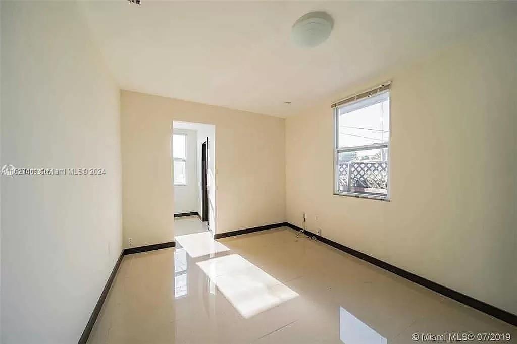 1726 Sw 25th Ave Property Photo 21