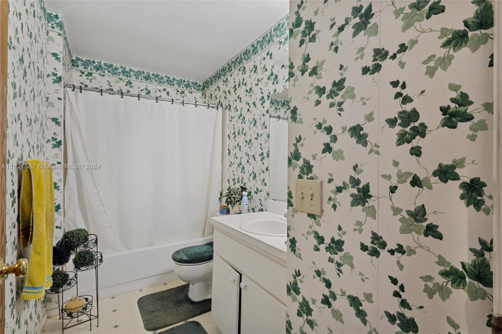 12236 Tavares Ridge Lane 102 Property Photo 8