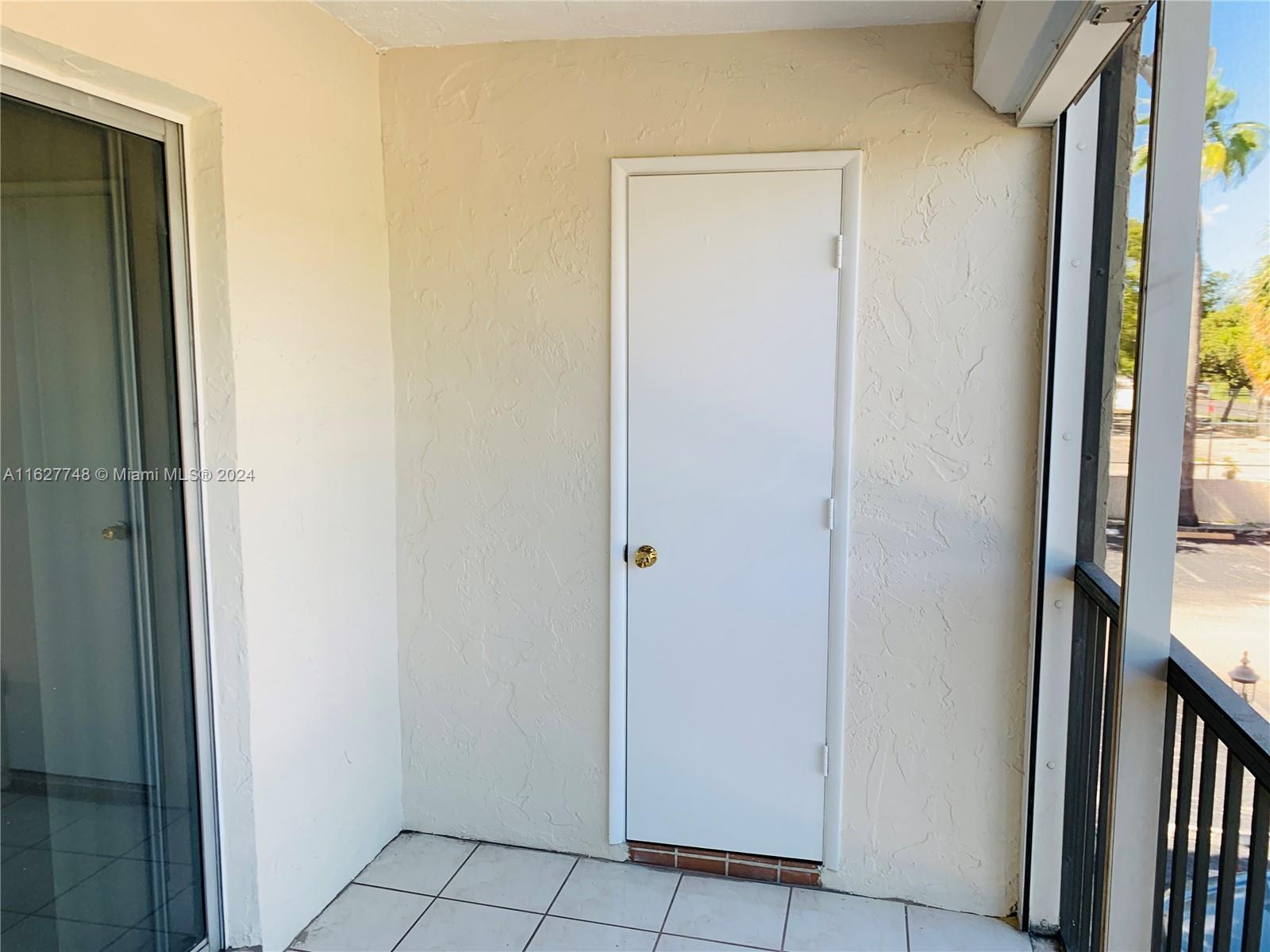 251 S Cypress Rd 125 Property Photo 10