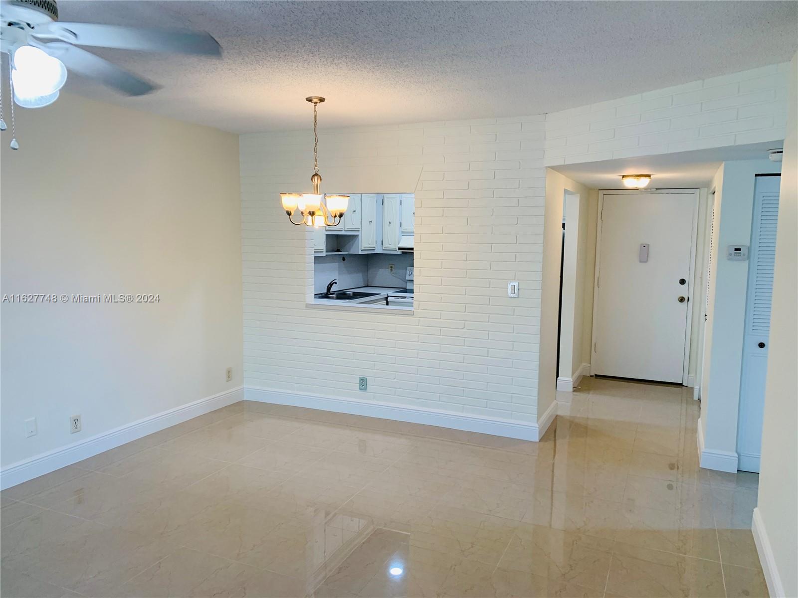 251 S Cypress Rd 125 Property Photo 12
