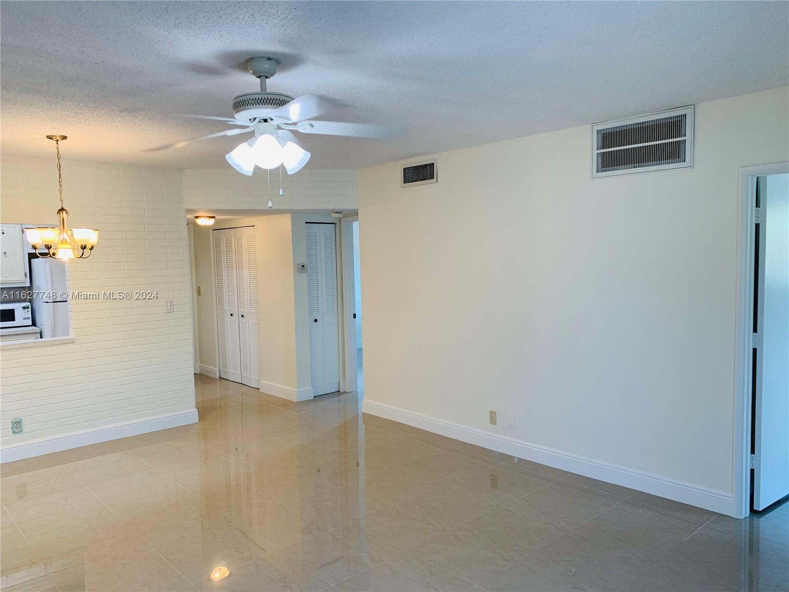 251 S Cypress Rd 125 Property Photo 15