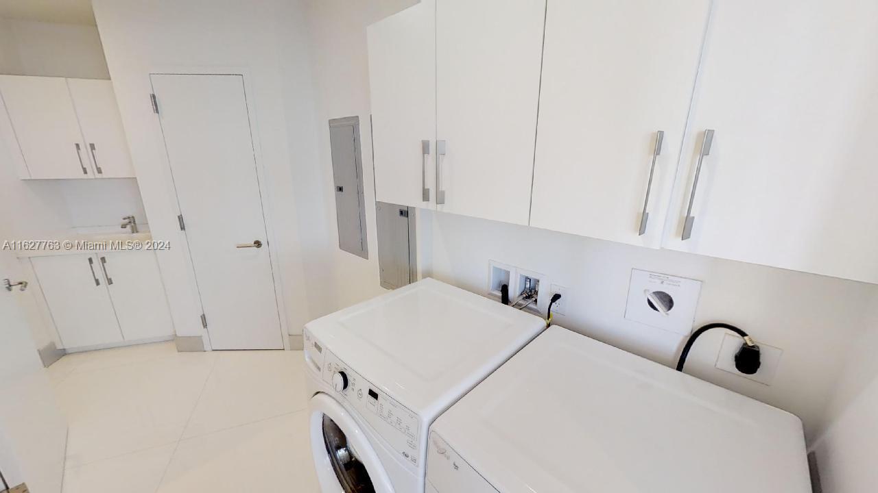 18555 Collins Ave 4604 Property Photo 35