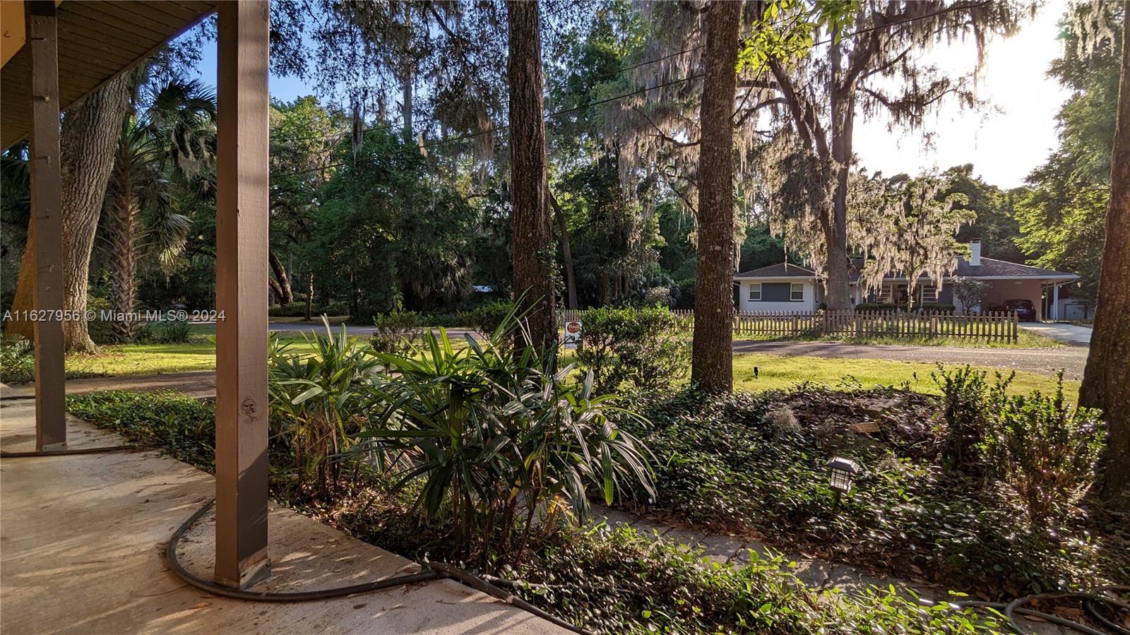 3729 Sw 15 Street Property Photo 2