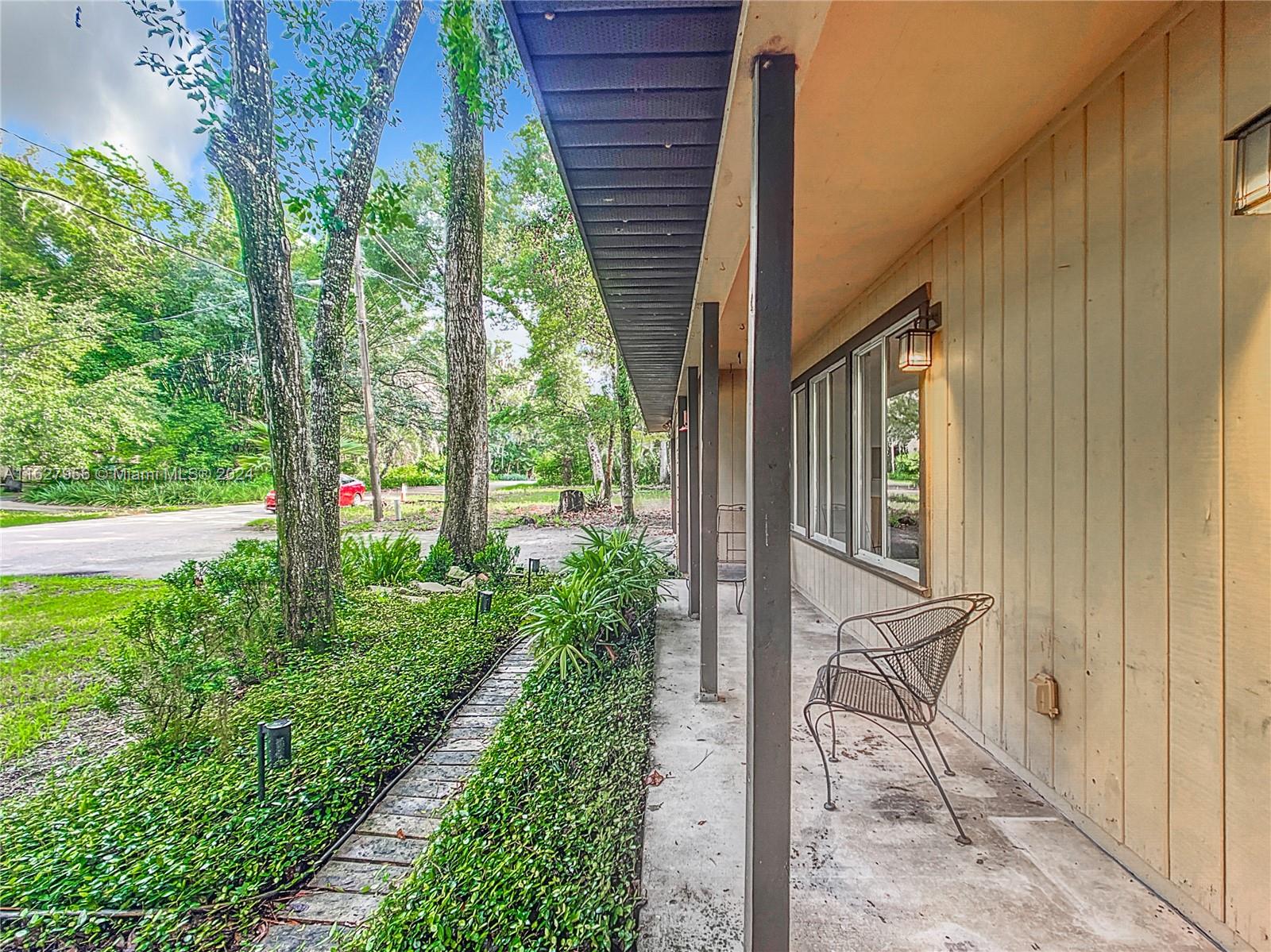 3729 Sw 15 Street Property Photo 5