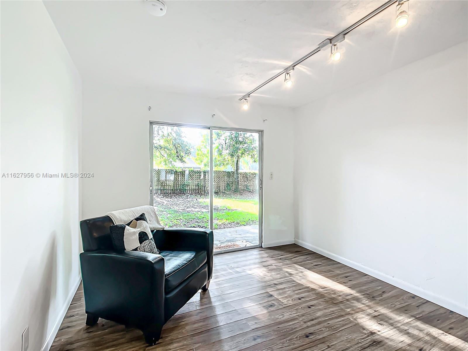 3729 Sw 15 Street Property Photo 52