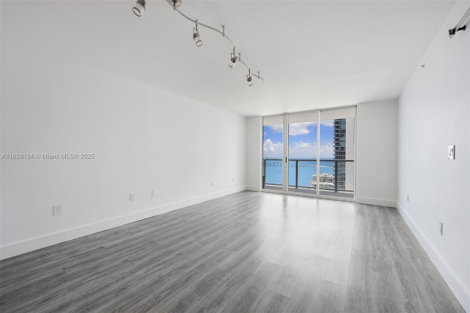 1155 Brickell Bay Dr 2907 Property Photo 7