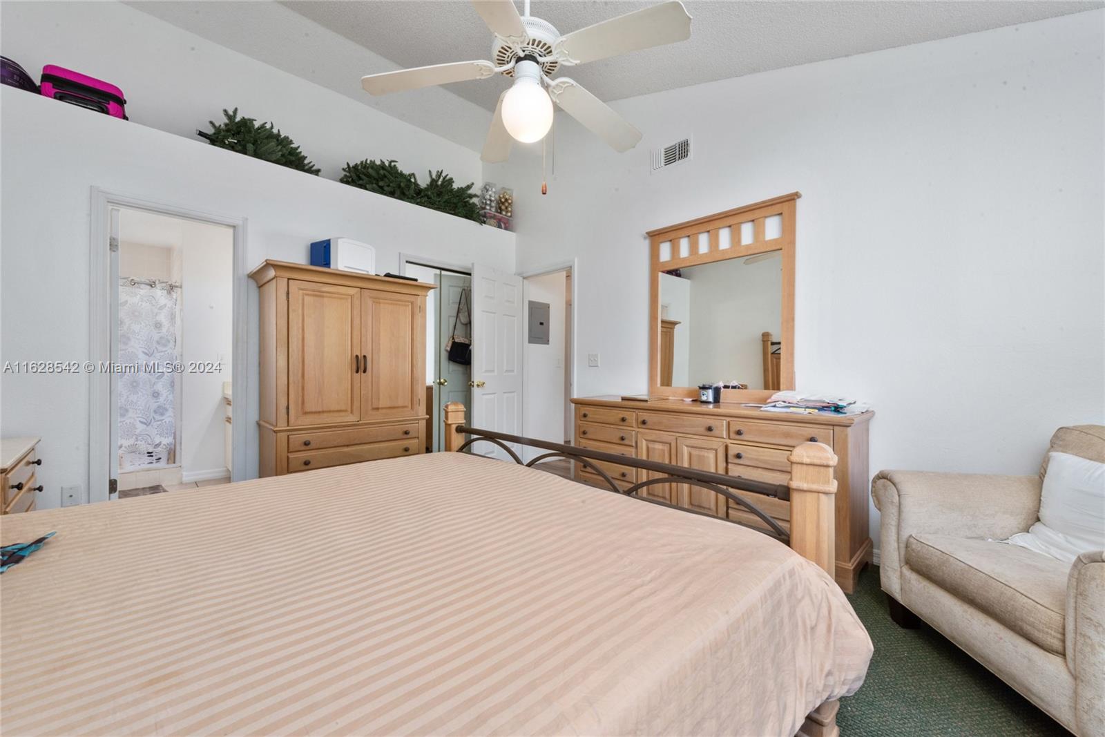 5014 Laguna Bay Circle #108 Property Photo 12