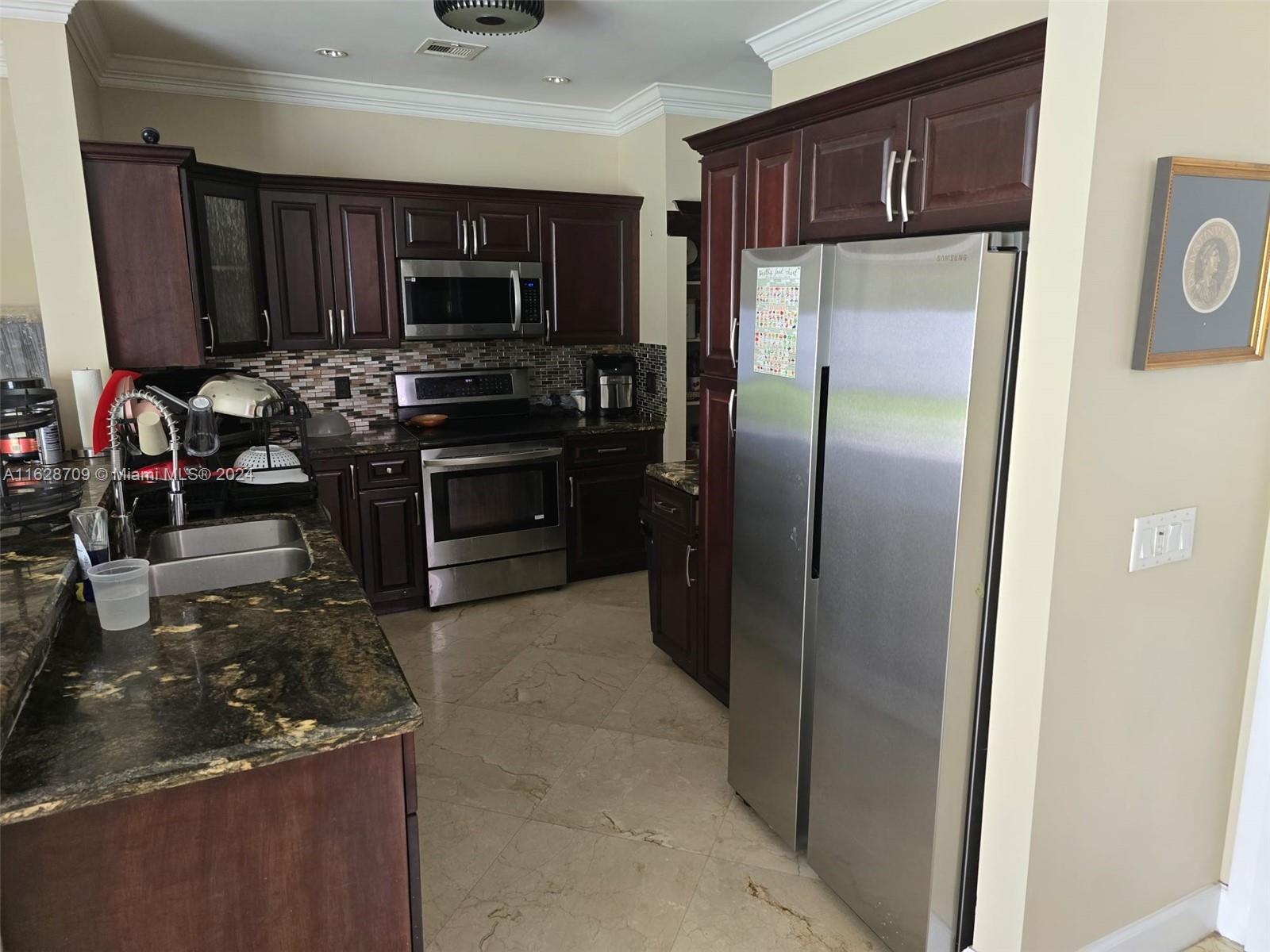 1474 Nw 153rd Ln Property Photo 10