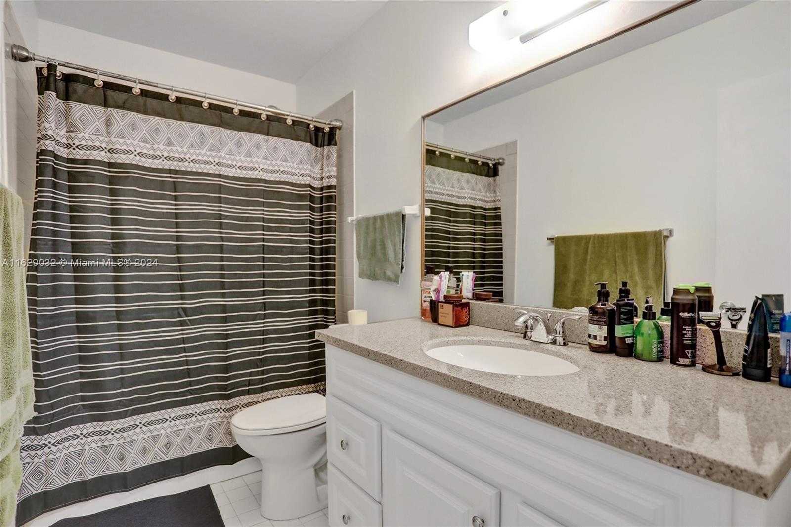 6580 W 24th Ct 11-19 Property Photo 13