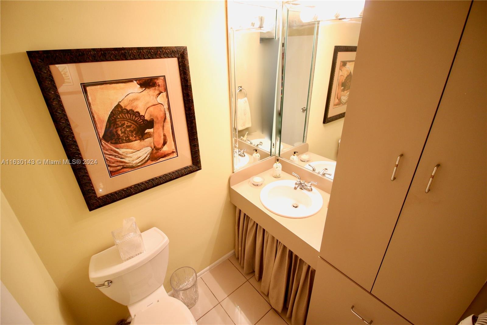 900 Bay Dr 319 Property Photo 16