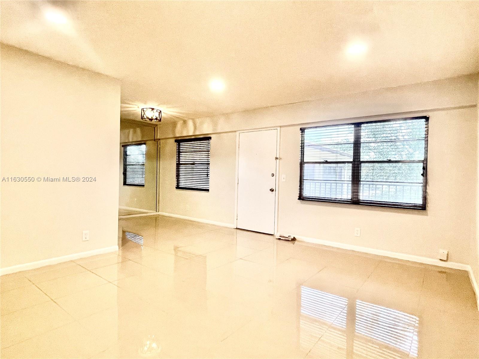 150 Sw 134th Way 304r Property Photo 6
