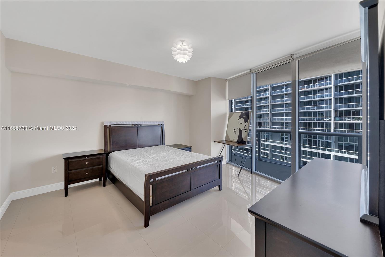 475 Brickell Ave 4211 Property Photo 13