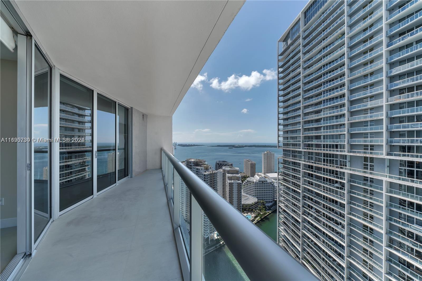 475 Brickell Ave 4211 Property Photo 20