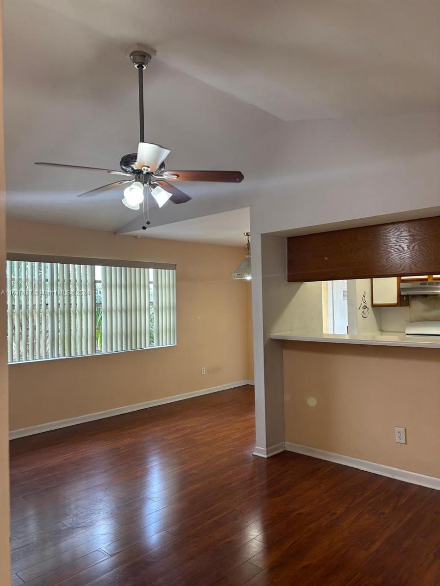 15295 Sw 107th Ln 1009 Property Photo 4