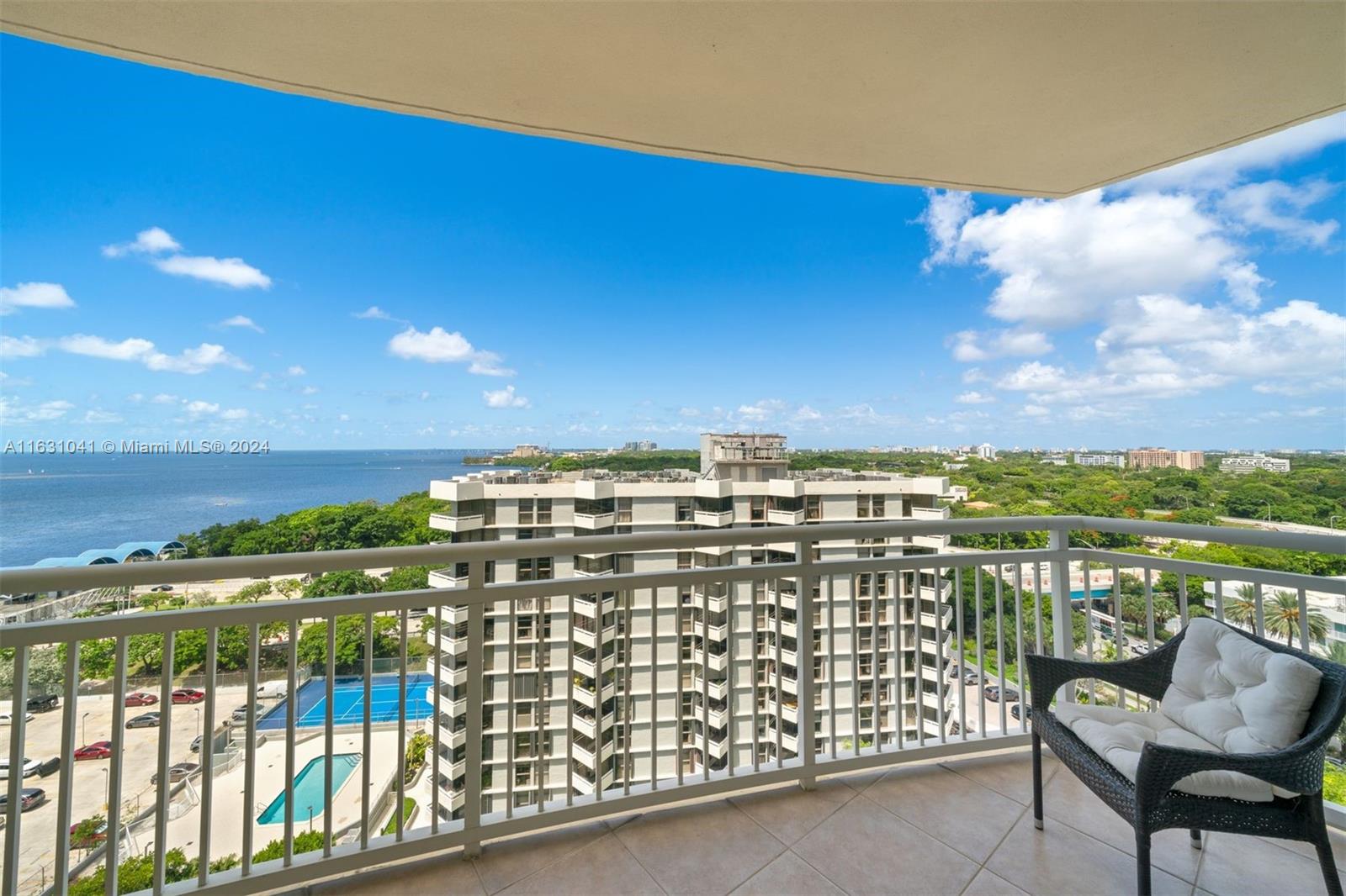 2475 Brickell Ave 1410 Property Photo 22