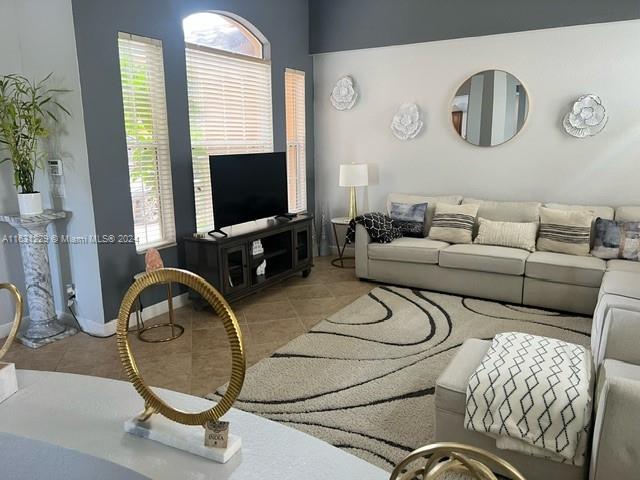 724 Cresta Cir Property Photo 23