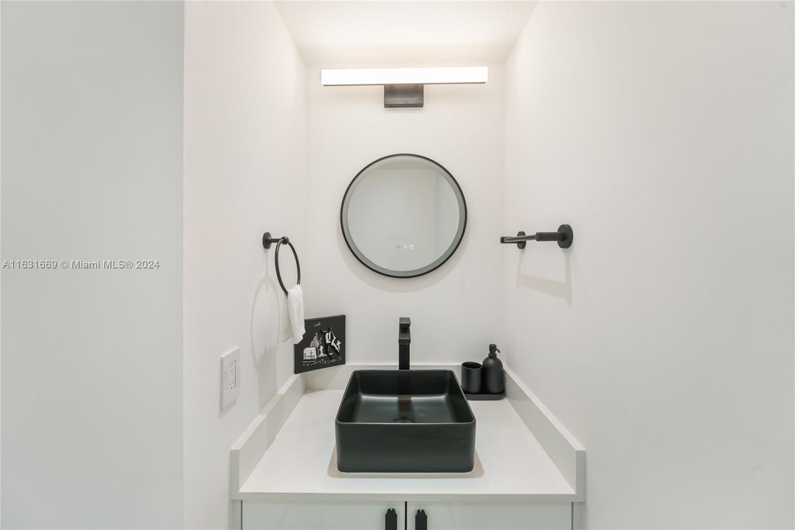 780 Ne 69th St Ph-6 Property Photo 12