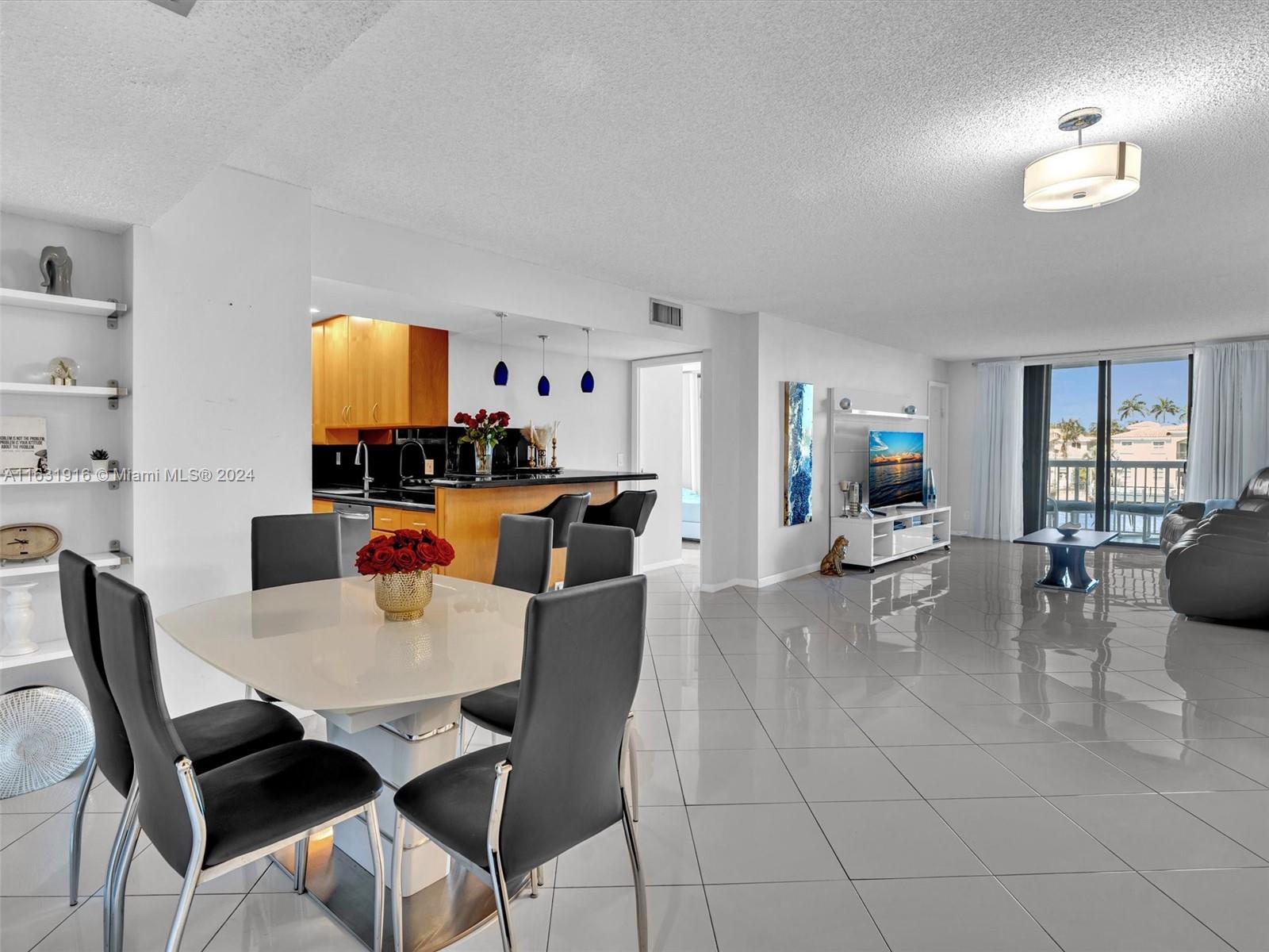 1500 S Ocean Dr 3e Property Photo 3