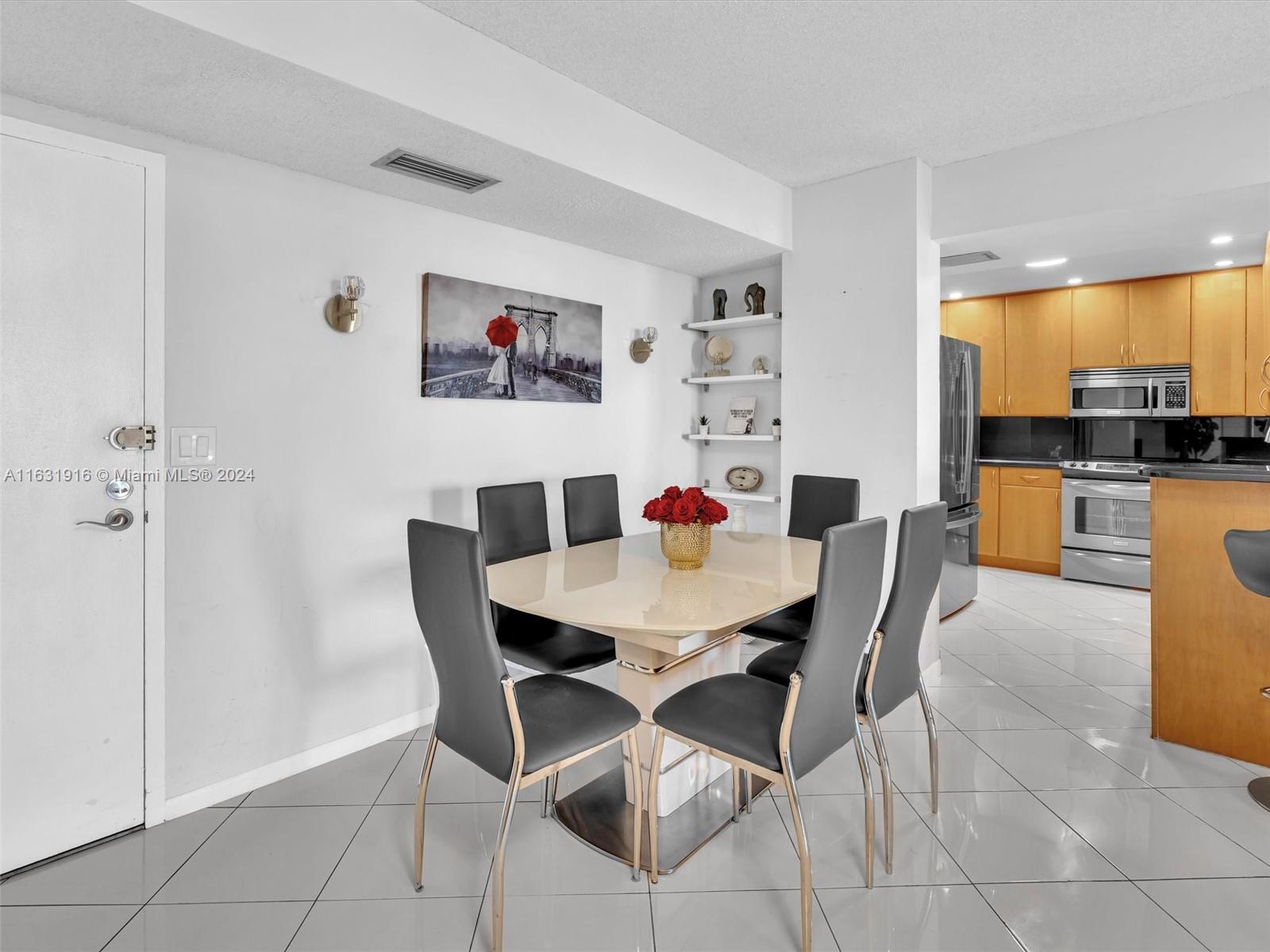1500 S Ocean Dr 3e Property Photo 4