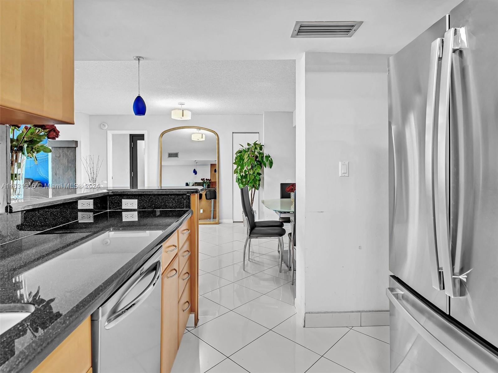 1500 S Ocean Dr 3e Property Photo 12