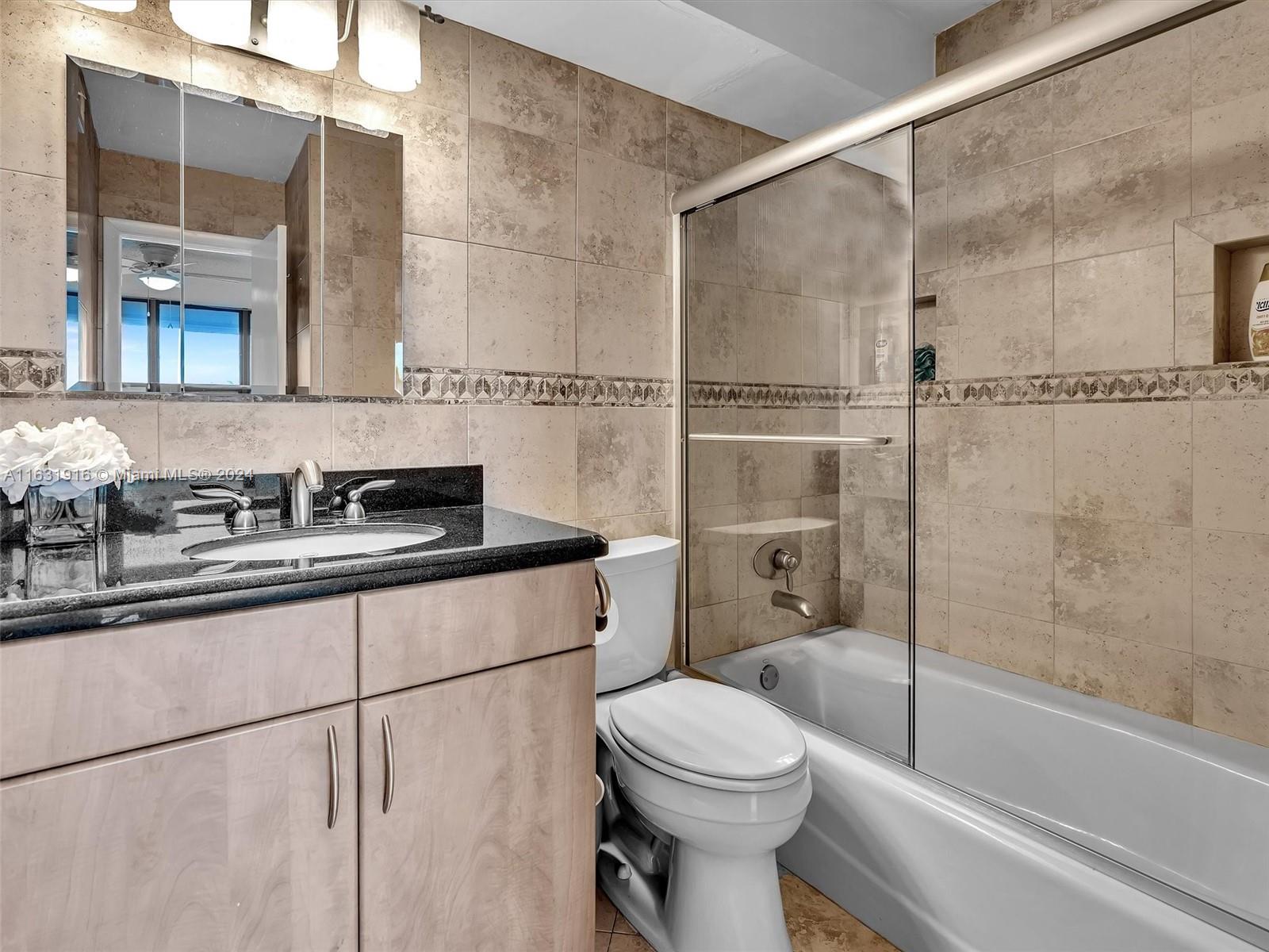 1500 S Ocean Dr 3e Property Photo 40