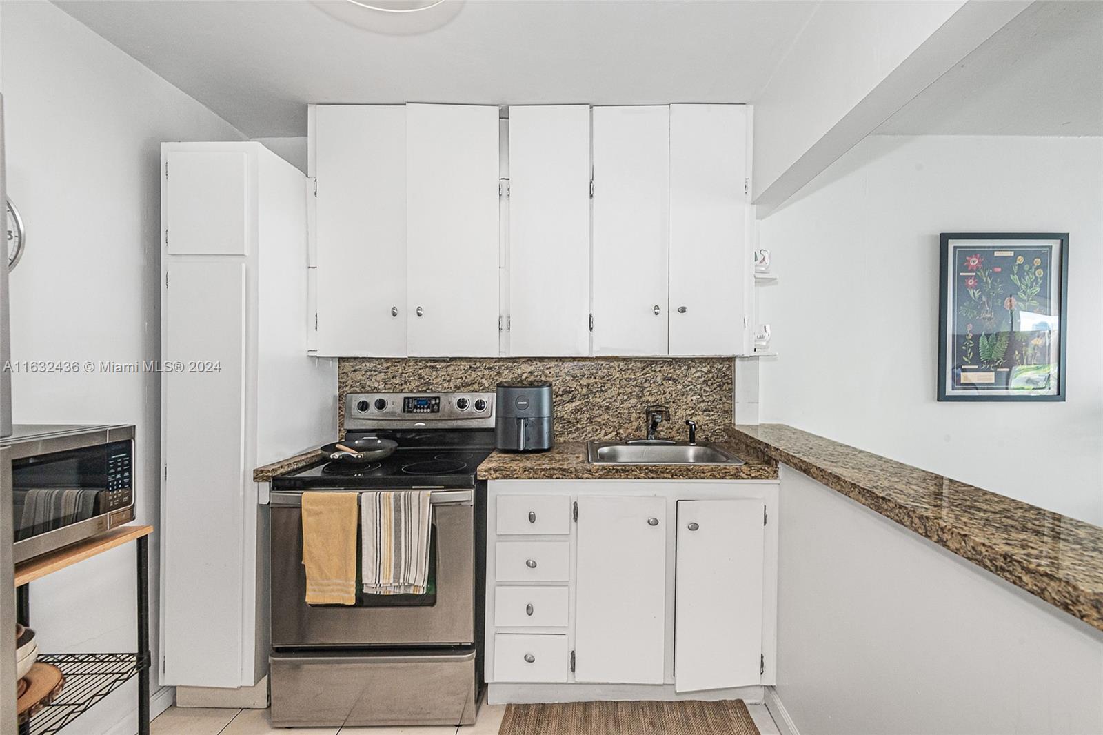 1228 West Ave 307 Property Photo 20