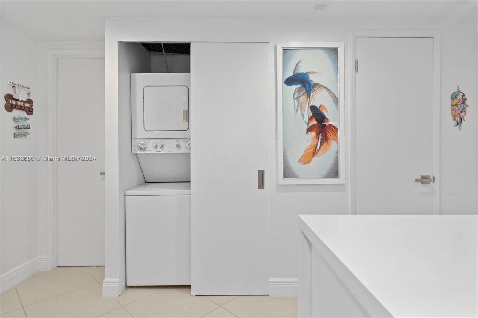 19390 Collins Ave 1106 Property Photo 10