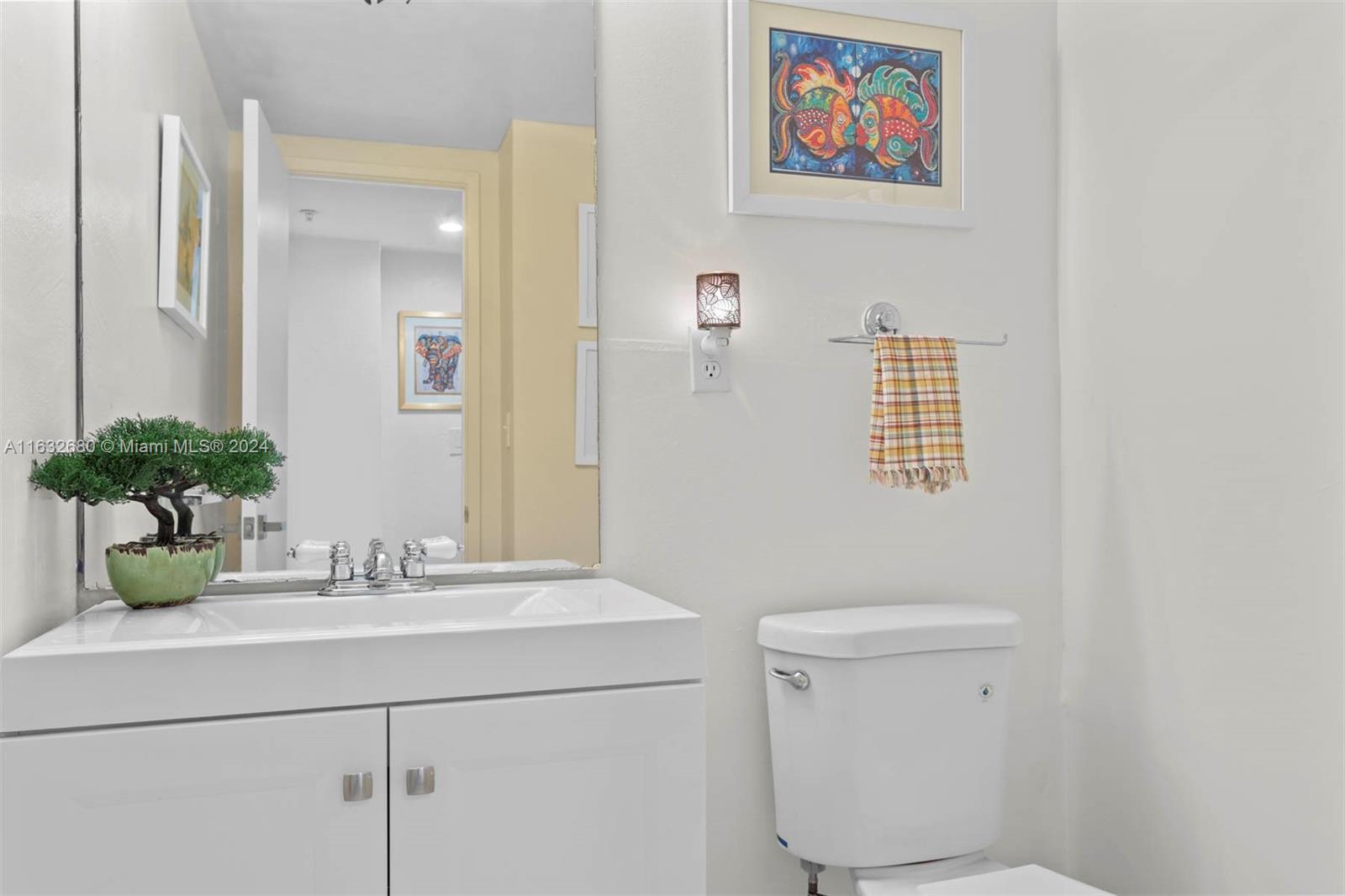 19390 Collins Ave 1106 Property Photo 11