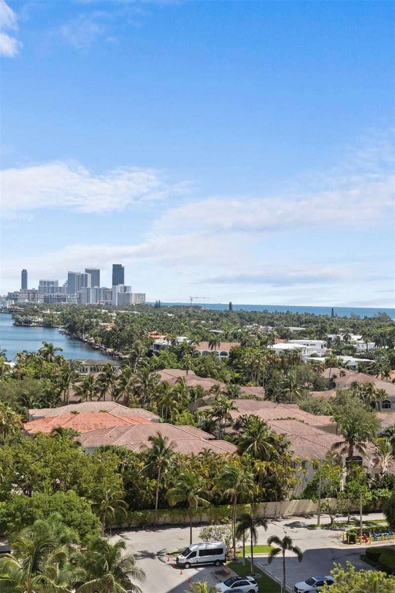 19390 Collins Ave 1106 Property Photo 16