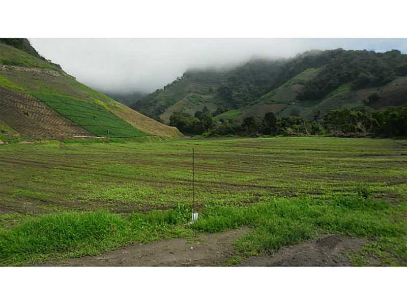 A2165245 Property Photo