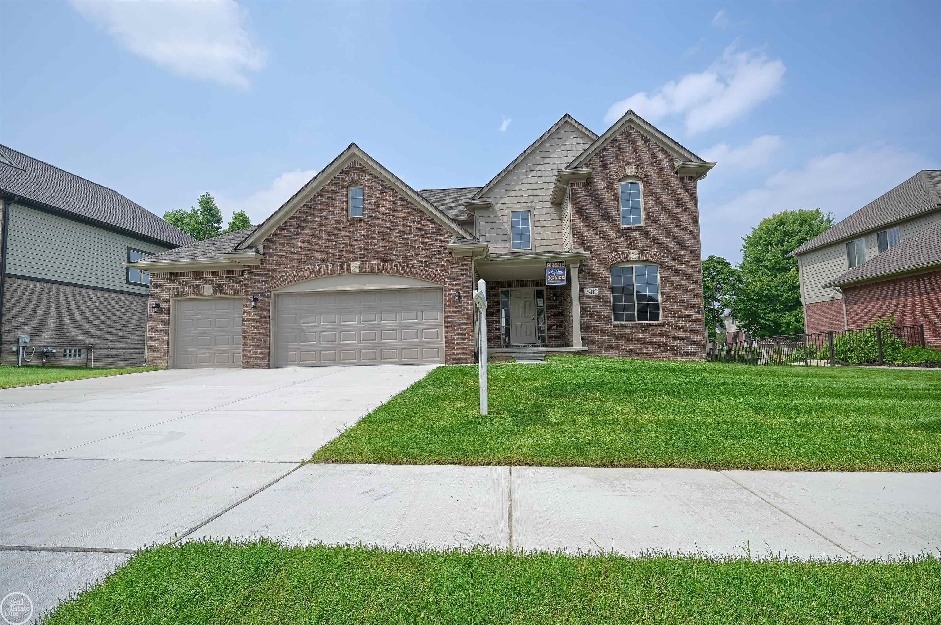 22119 Sturgeon River Drive Property Photo 1