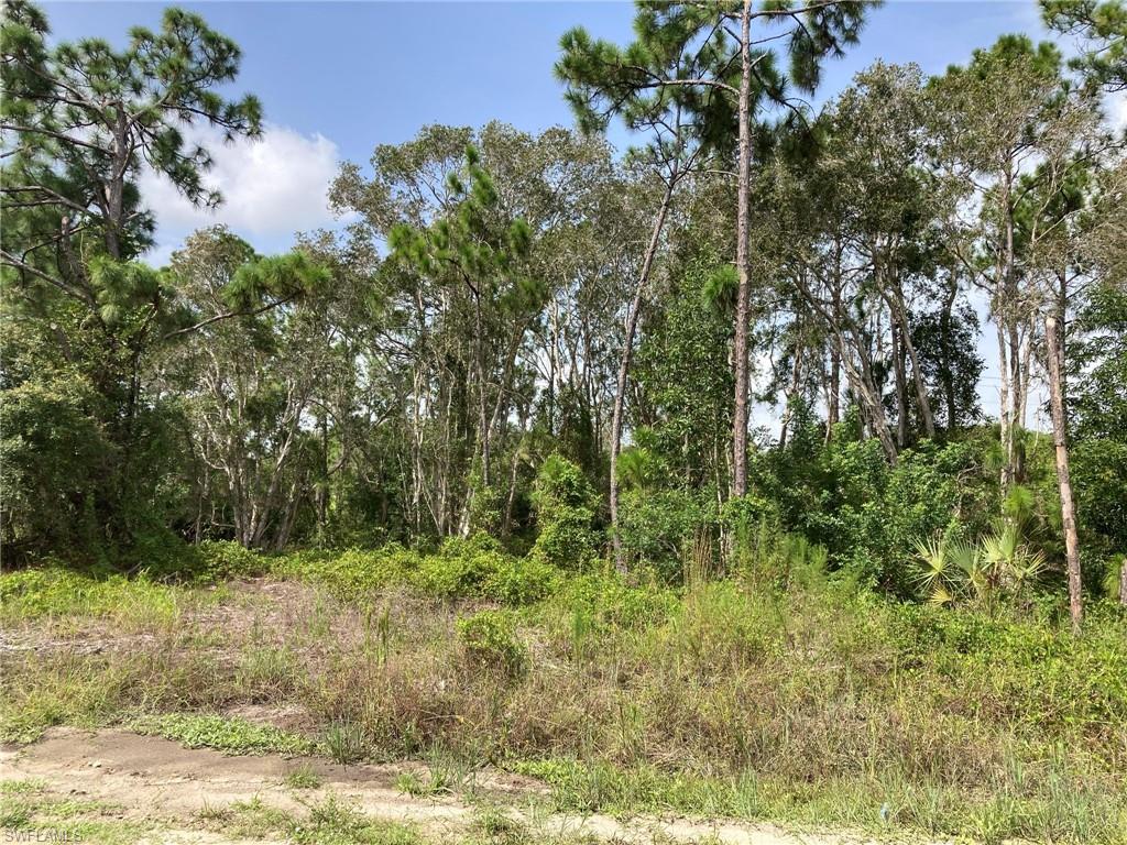 2406 Meadow Rd Property Photo 2