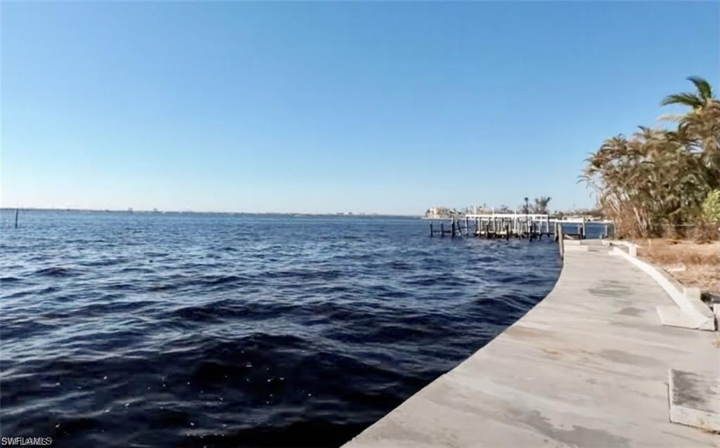 238 Bayshore Dr Property Photo 7